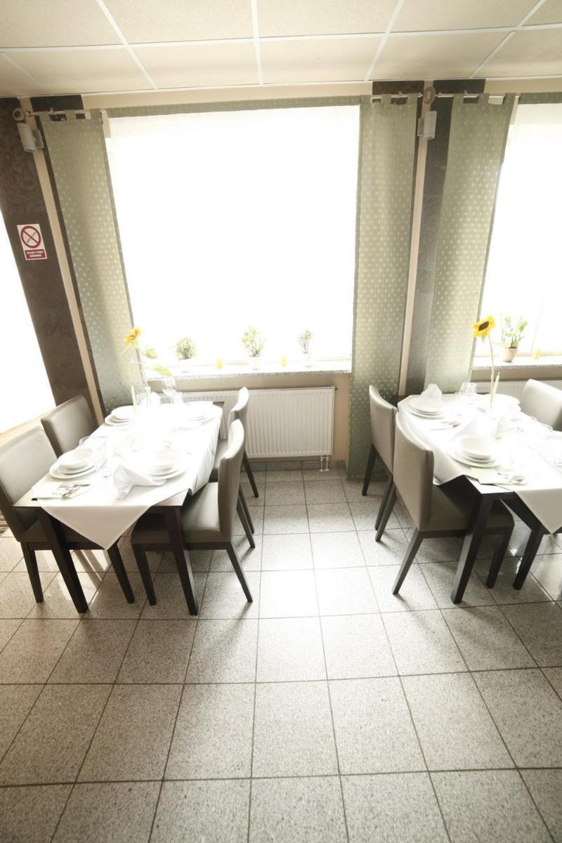 Standard Delegacyjny Bed & Breakfast Dąbrowa Górnicza エクステリア 写真